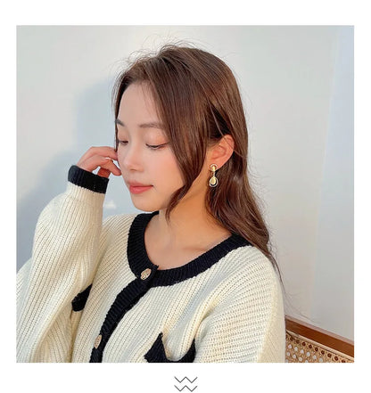 Vintage Personality Ear Clip Without Ear Piercings Advanced Sense Simple Earrings Fashion Temperament Pearl Ear Hanging Girl