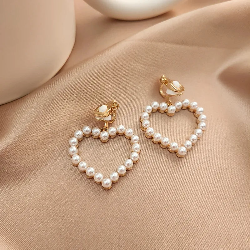 Vintage Personality Ear Clip Without Ear Piercings Advanced Sense Simple Earrings Fashion Temperament Pearl Ear Hanging Girl