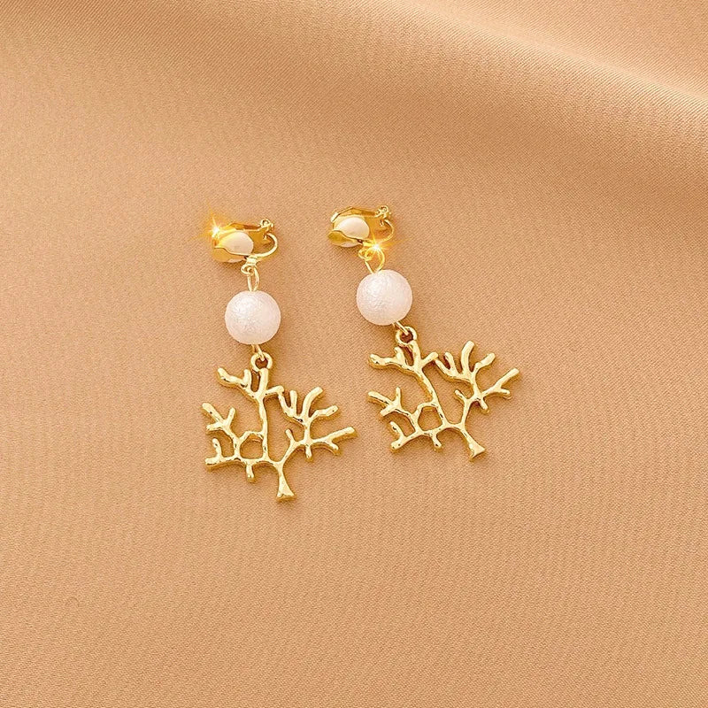 Vintage Personality Ear Clip Without Ear Piercings Advanced Sense Simple Earrings Fashion Temperament Pearl Ear Hanging Girl
