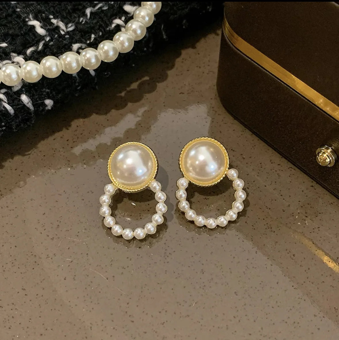 Vintage Personality Ear Clip Without Ear Piercings Advanced Sense Simple Earrings Fashion Temperament Pearl Ear Hanging Girl