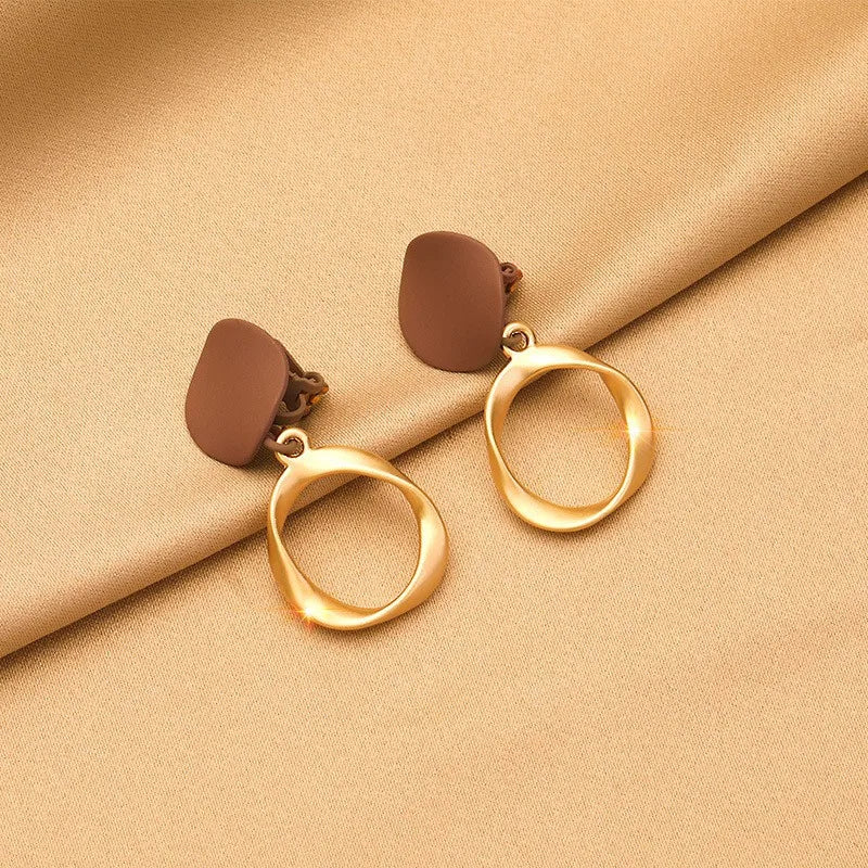Vintage Personality Ear Clip Without Ear Piercings Advanced Sense Simple Earrings Fashion Temperament Pearl Ear Hanging Girl